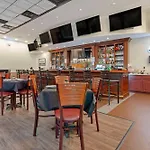 Clarion Hotel & Suites BWI Airport North