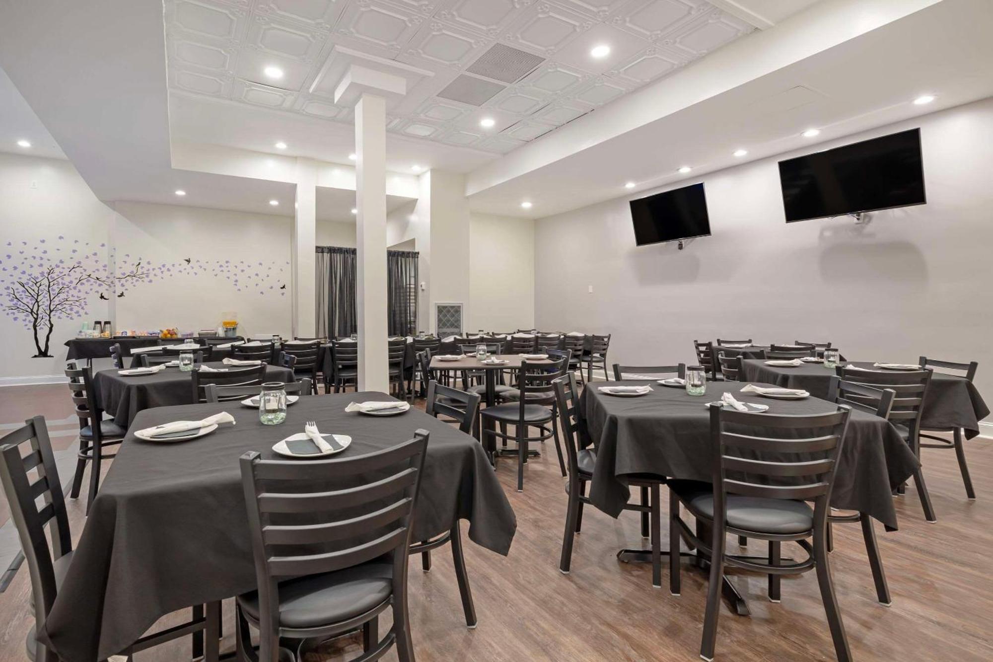 Hotel Clarion & Bwi Airport North Brooklyn Park
