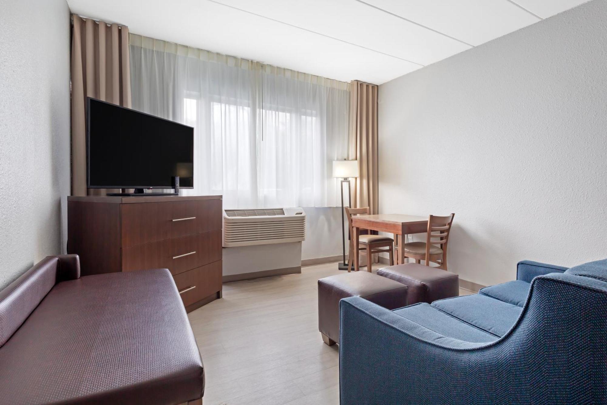 Clarion & Bwi Airport North Hotel 3*