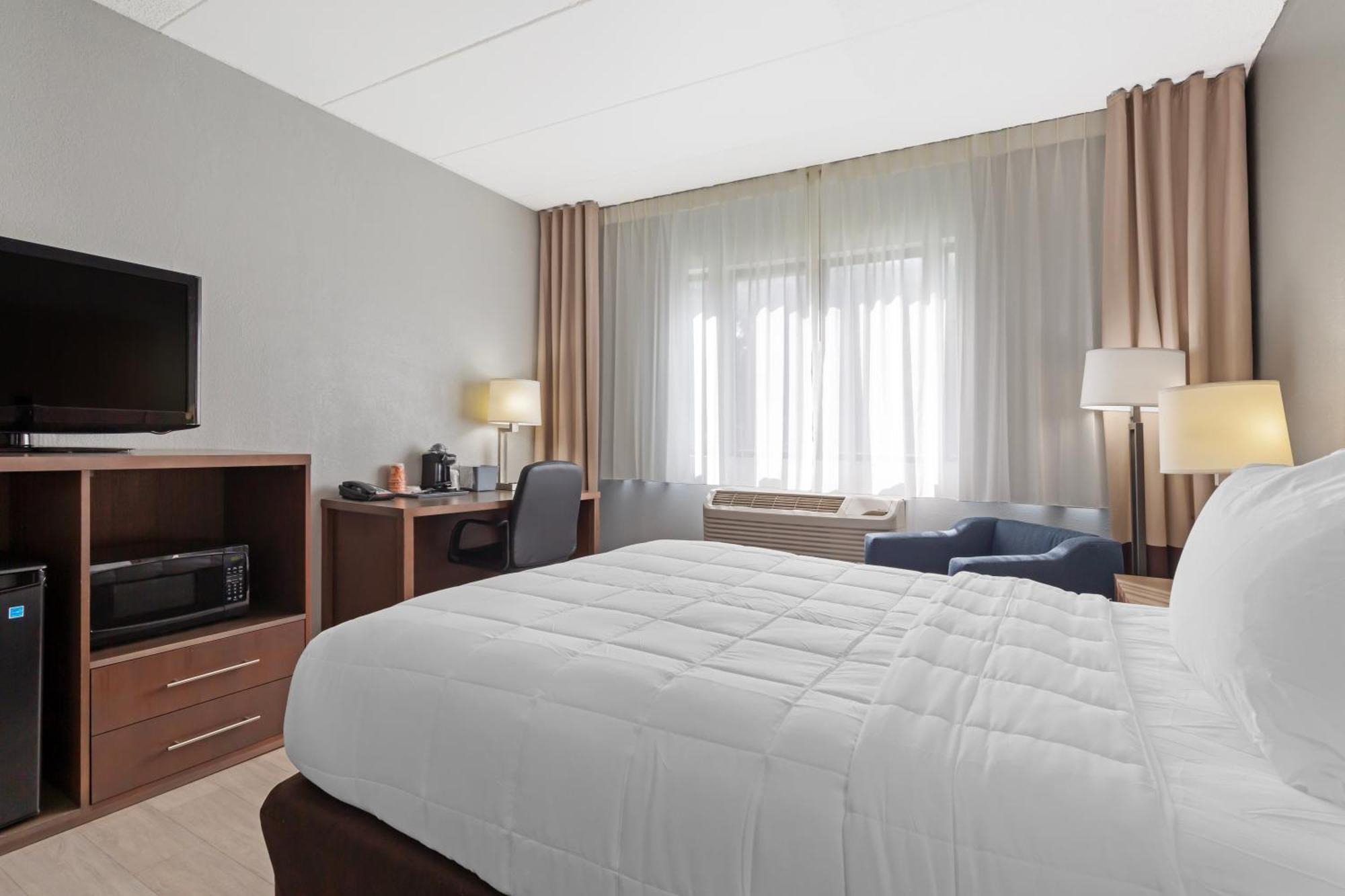 Hotel Clarion & Bwi Airport North Brooklyn Park