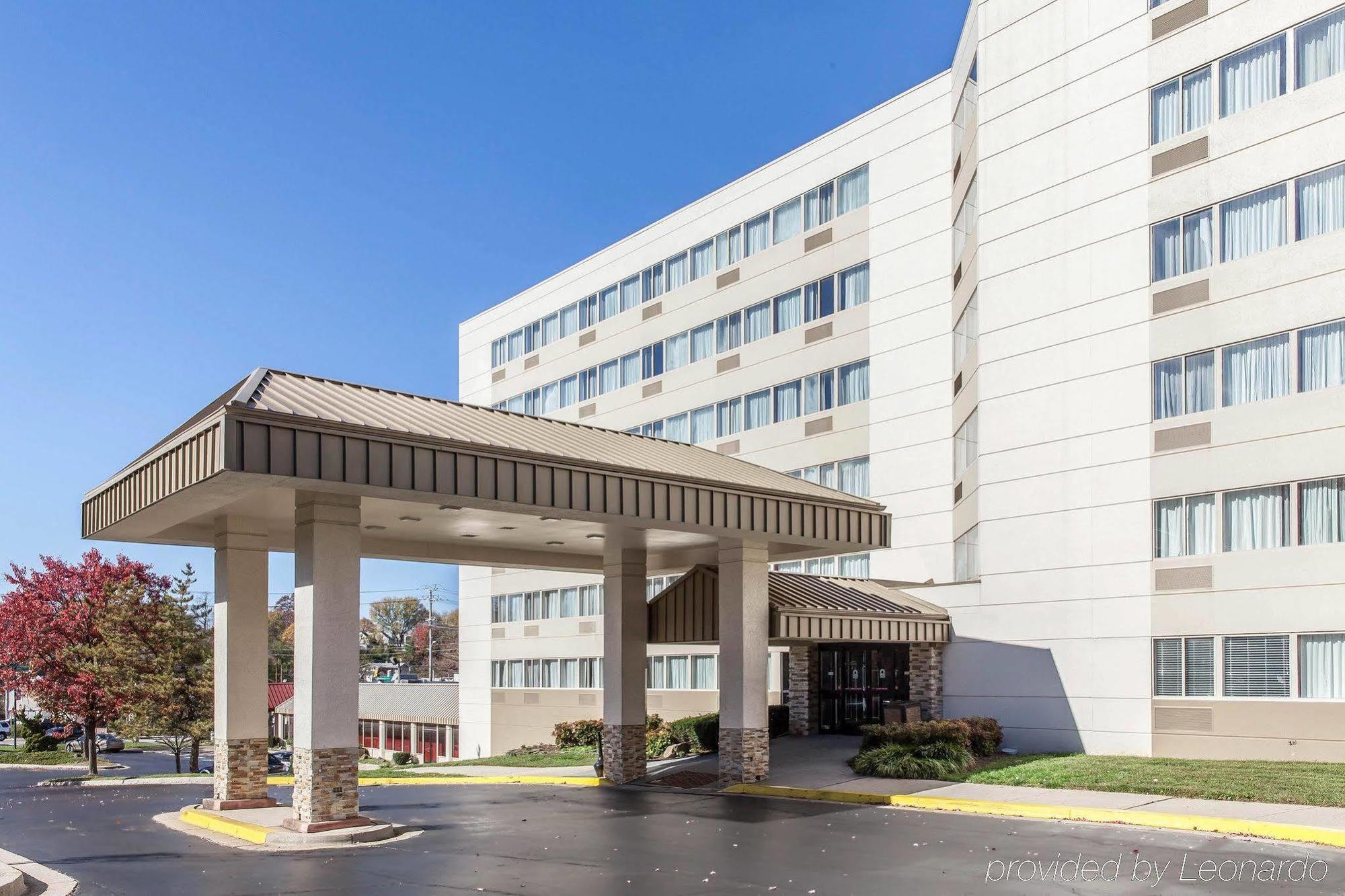 Hotel Clarion & Bwi Airport North Brooklyn Park