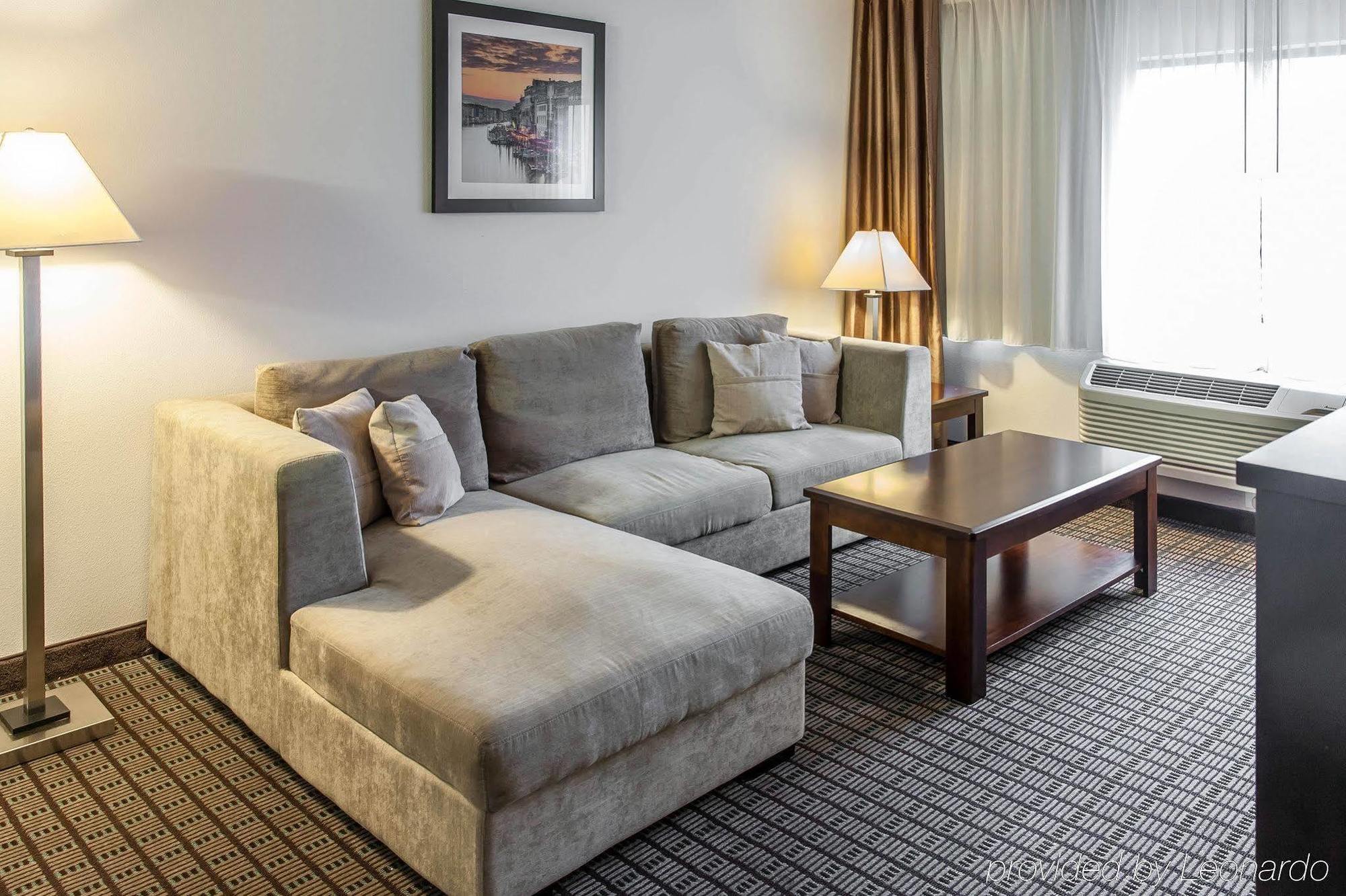 Hotel Clarion & Bwi Airport North Brooklyn Park