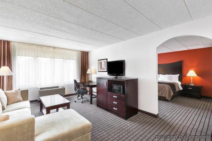 Clarion & Bwi Airport North 3*